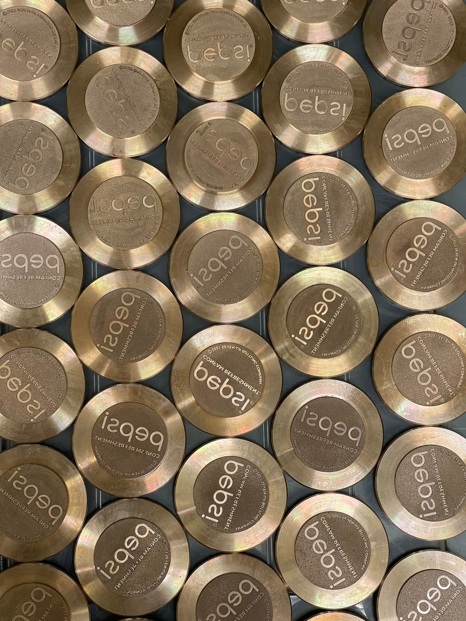 Insert logo Pepsi.  1881 CSD