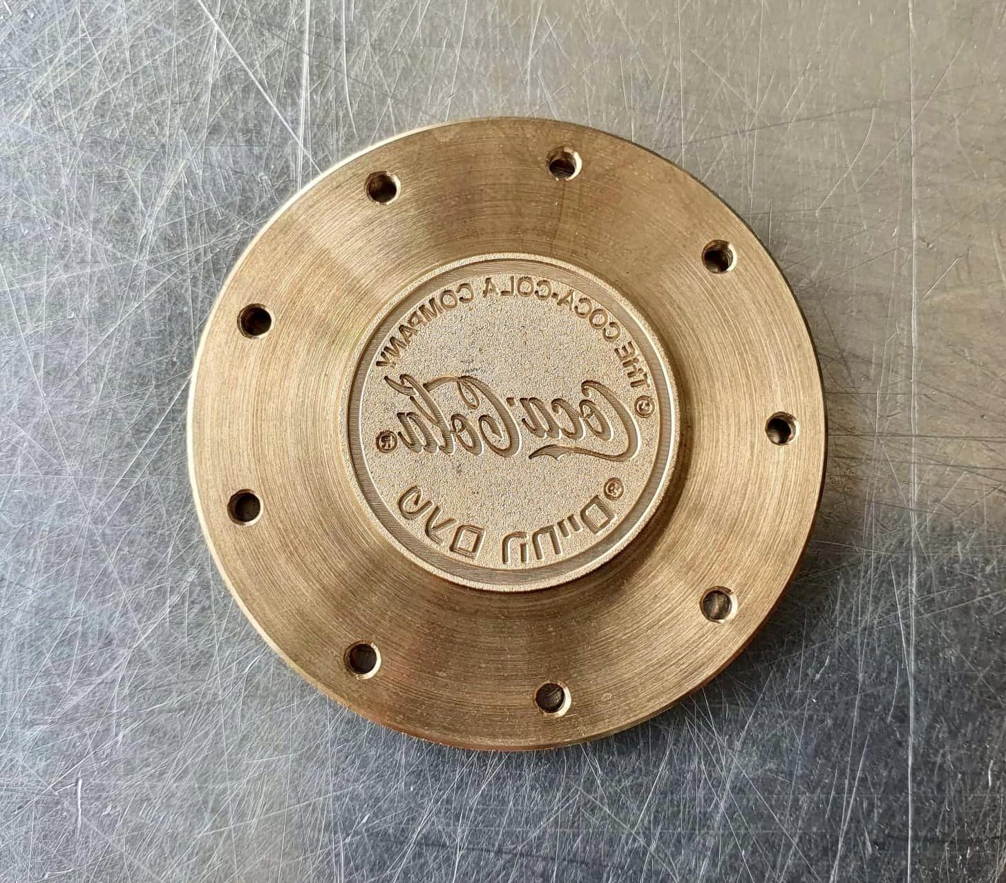 Insert logo coca cola