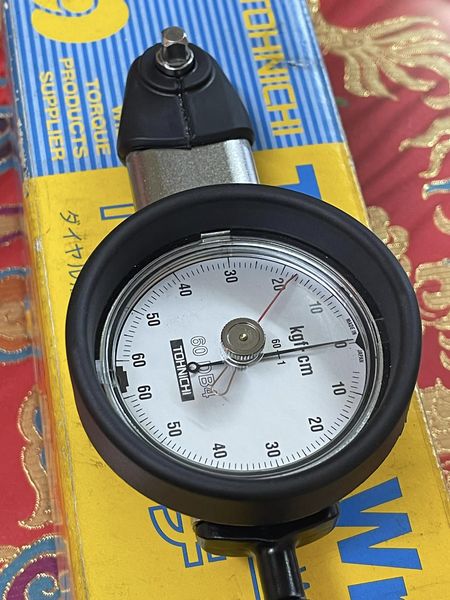  Torque Wrench เเบบอ่านด้านเช็ด Torque ได้เลย